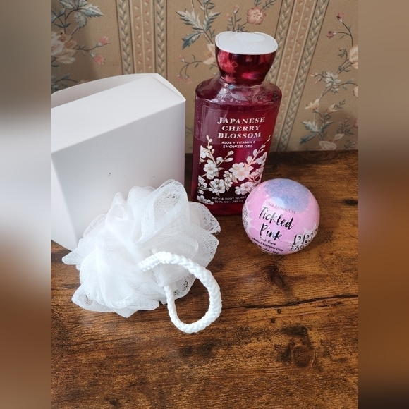 Bath bodywash set - Picture 2 of 4